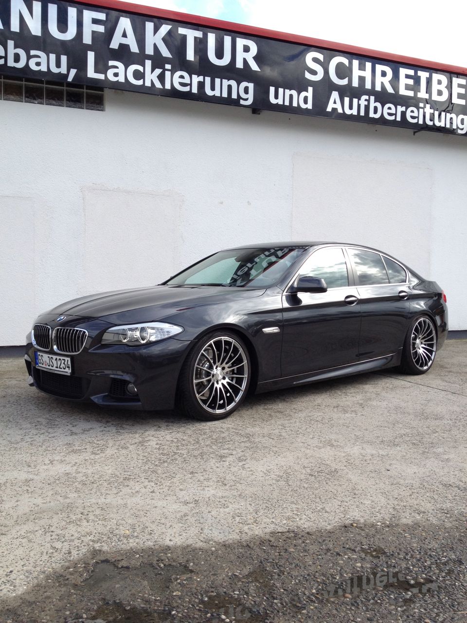 https://www.automanufaktur-schreiber.de/wp-content/uploads/2013/02/BMW-F10-M-Paket-Umbau-%E2%80%93-1.jpg